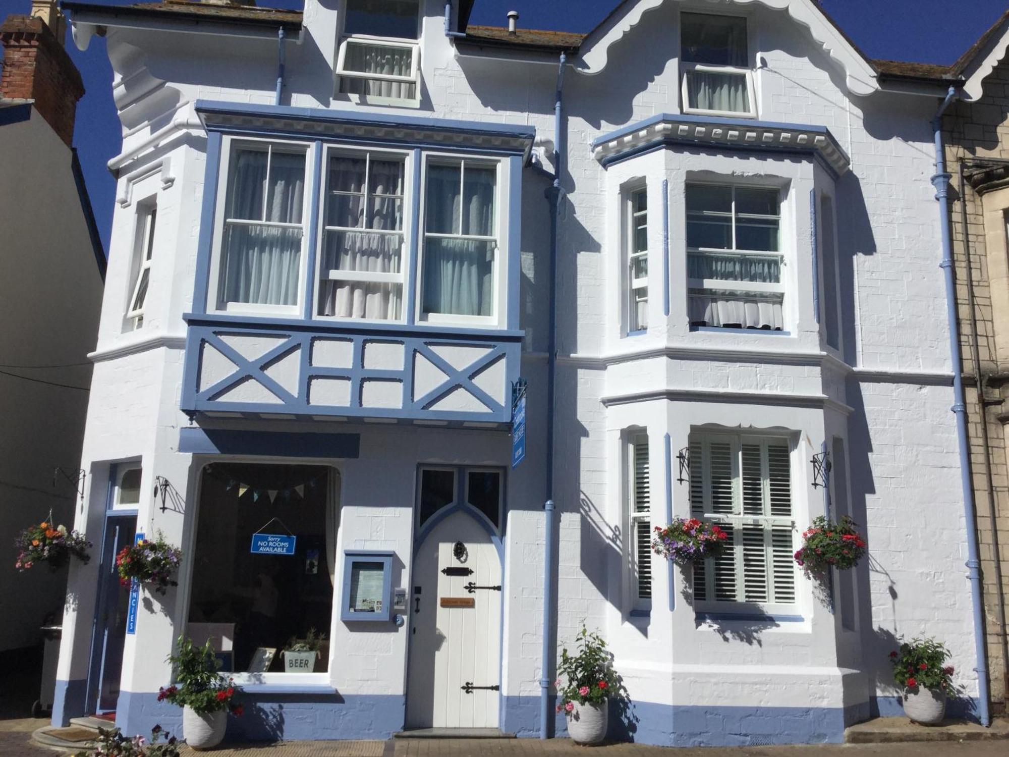 Colebrooke House Hotel Beer Exterior photo